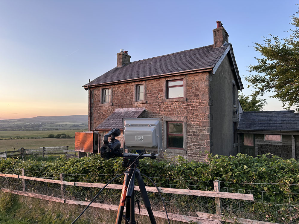 Service additional image