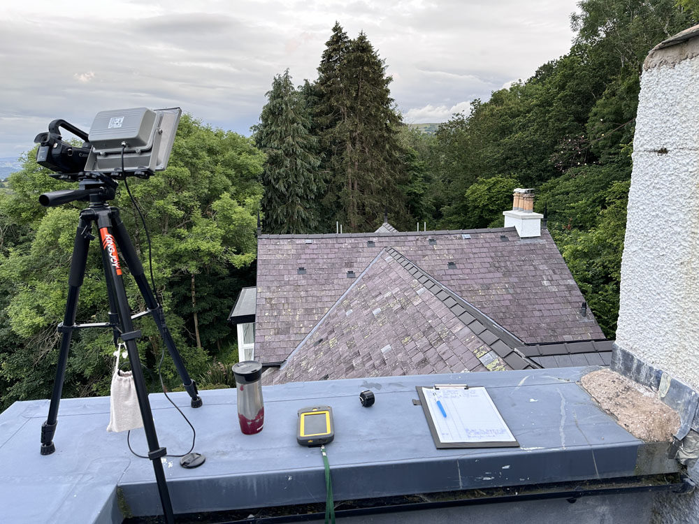 Service additional image